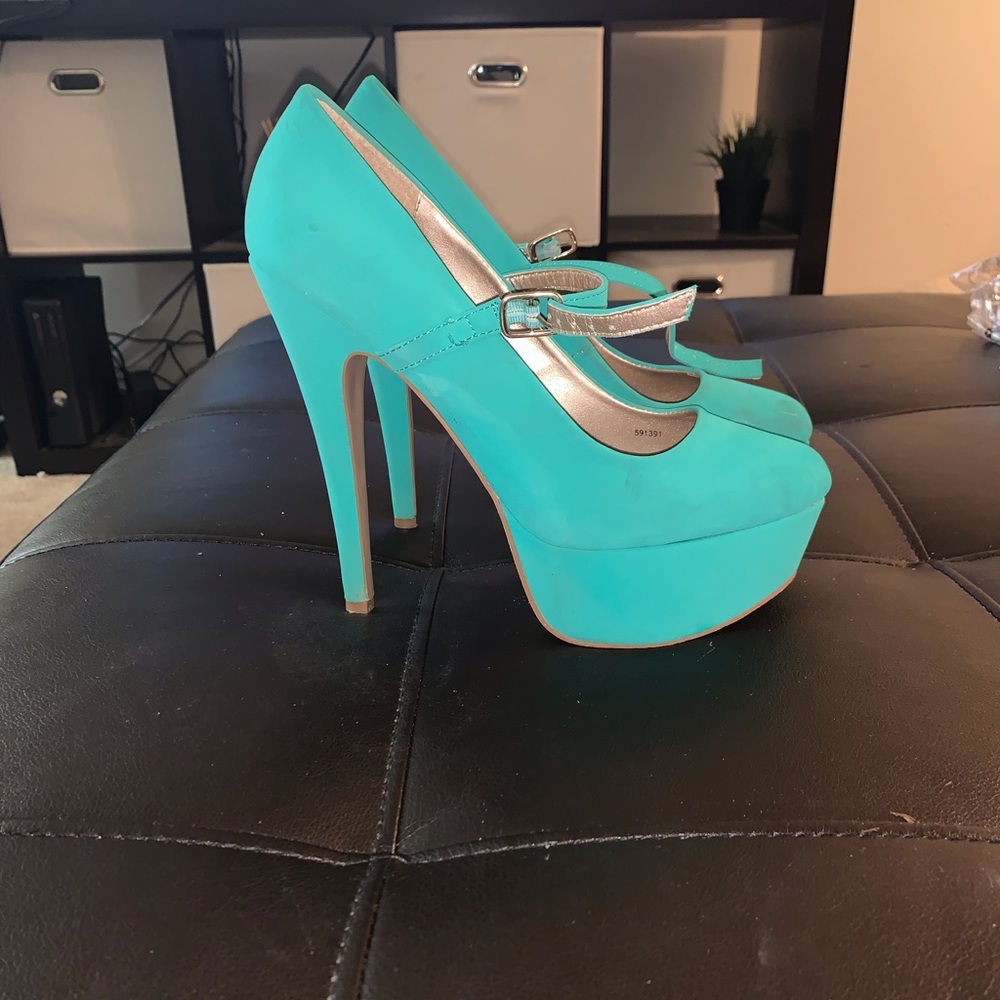 Platform heel